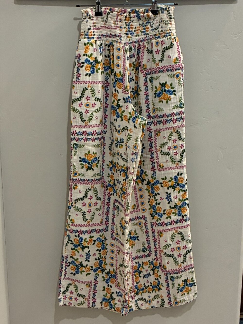 Cabi Terrace Pant XS NWOT Style #6870 Spring 2026. Better than New! - Picture 2 of 6